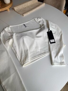 White Long-Sleeve Square Neck Crop Top - Womens